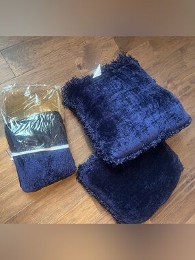 Decorative Throw and 2 Pillow Set - Deep Purple